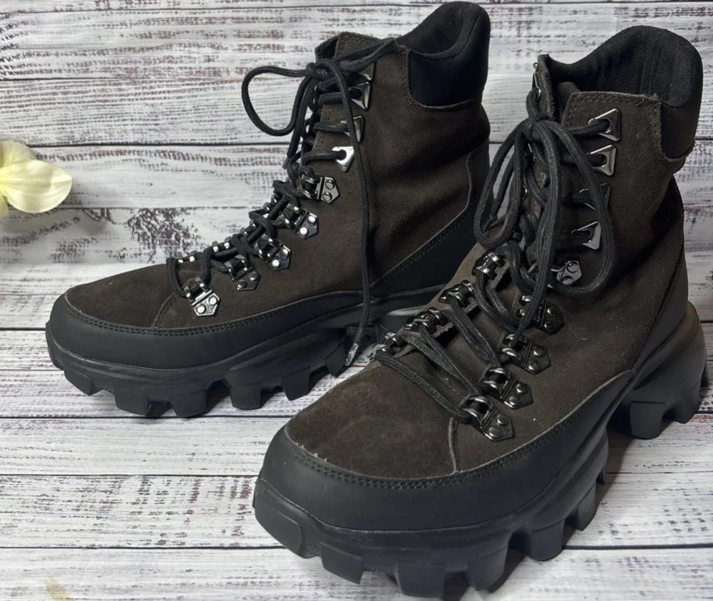 Karl Lagerfeld Paris Womens 9.5 Brown Hiking Combat Boots Chunky Lug Sole